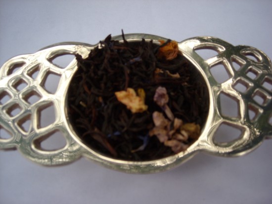 Plum Black Tea - Sundried pineapple, cornflower, jasmine petals and plum make this a luxury black tea!  Fruity character with slight hints of berry bring depth and character to this delicious tea.