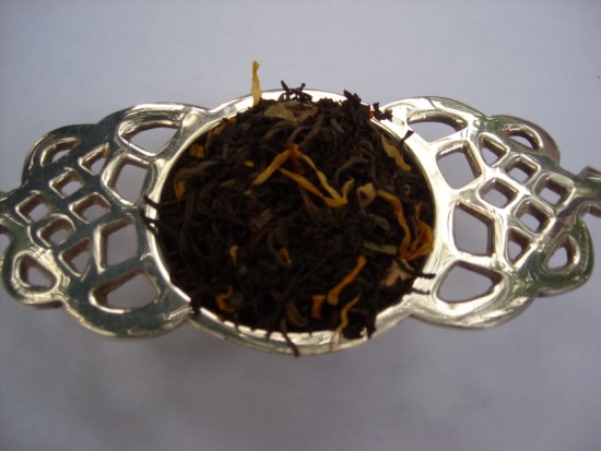 Royal Bengal Tiger Black Tea - An English favorite!  Hints of cinnamon, passion fruit and mango result in a deliciously mild spice and fruit tea.